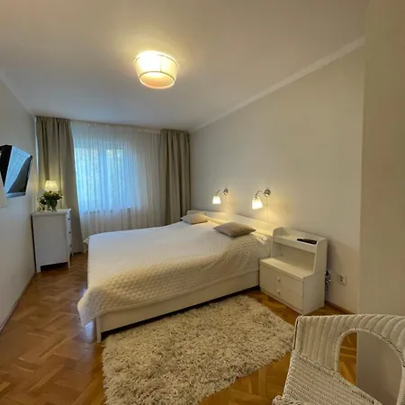 I Limonka Do Plazy 900m Stoczniowcow 13 غدينيا