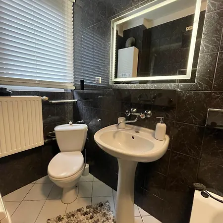 I Limonka Do Plazy 900m Stoczniowcow 13 غدينيا